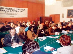 pravni-polozaj-izbeglica-i-proces-integracije-medjunarodni-okrugli-sto-1997